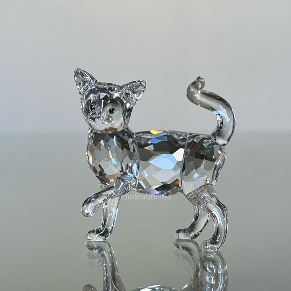 Swarovski Other - SOLD - Swarovski Crystal The Peaceful Countryside Mother Cat Standing 861914